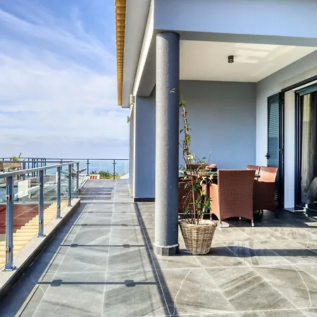 Апартаменты Oasis Do Sol, A In Madeira *