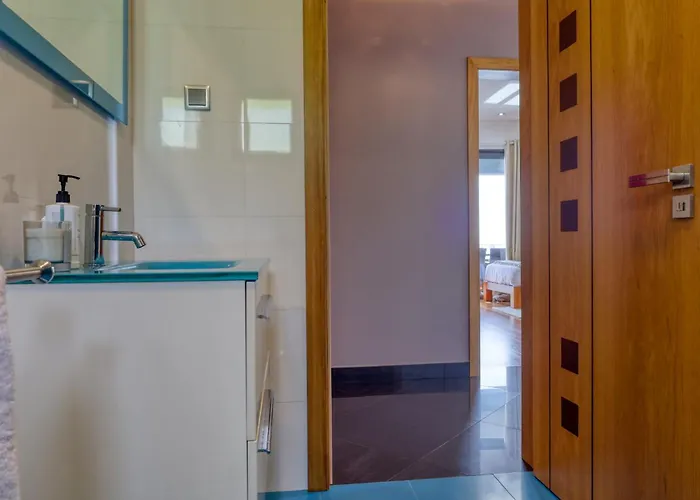 Апартаменты Oasis Do Sol, A In Madeira Понта-ду-Сол